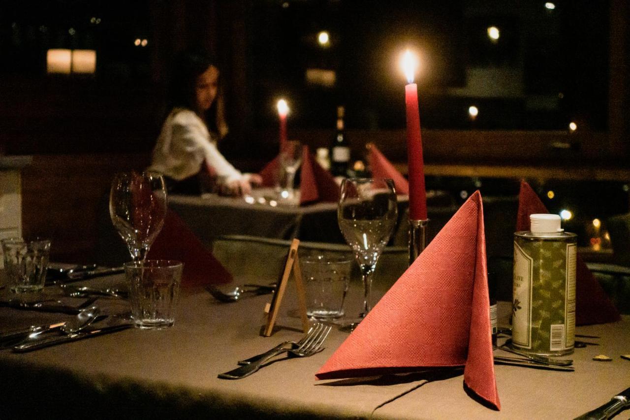 Hotel Restaurant Saint Roch Puy-Saint-Vincent Eksteriør billede