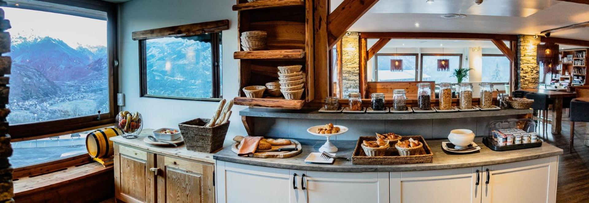 Hotel Restaurant Saint Roch Puy-Saint-Vincent Eksteriør billede
